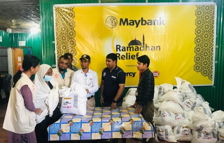 250 food packs for the Forcibly Displaced People from Myanmar (FDMNs) at Camp-15 Jamtoli CPHC center